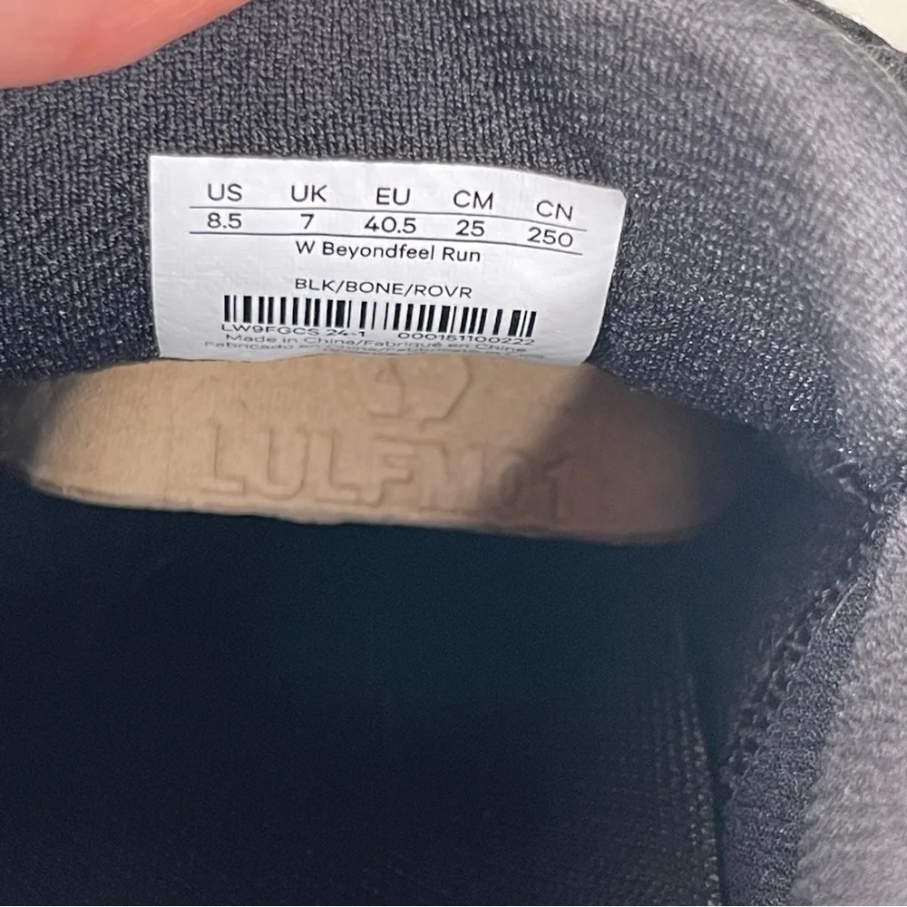 Lululemon Beyondfeel Black Running Sneakers Women's Size 8.5
